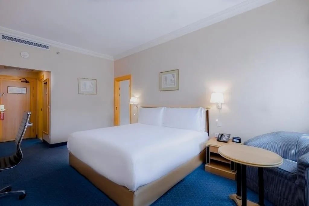 Standard King Room with Pool View